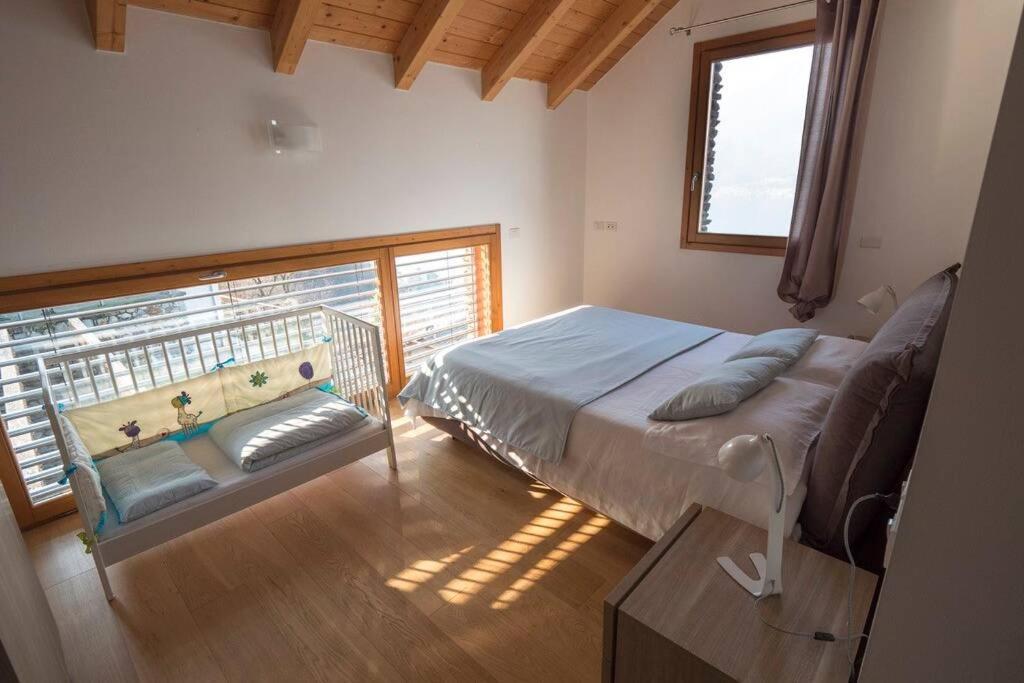 Magic Lake View With Beautiful Pool Area Bellano Zewnętrze zdjęcie